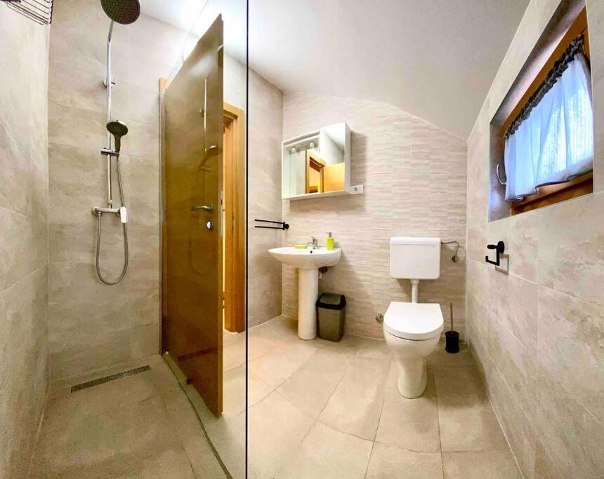 Casa Rustica Apartment Buici  ภายนอก รูปภาพ