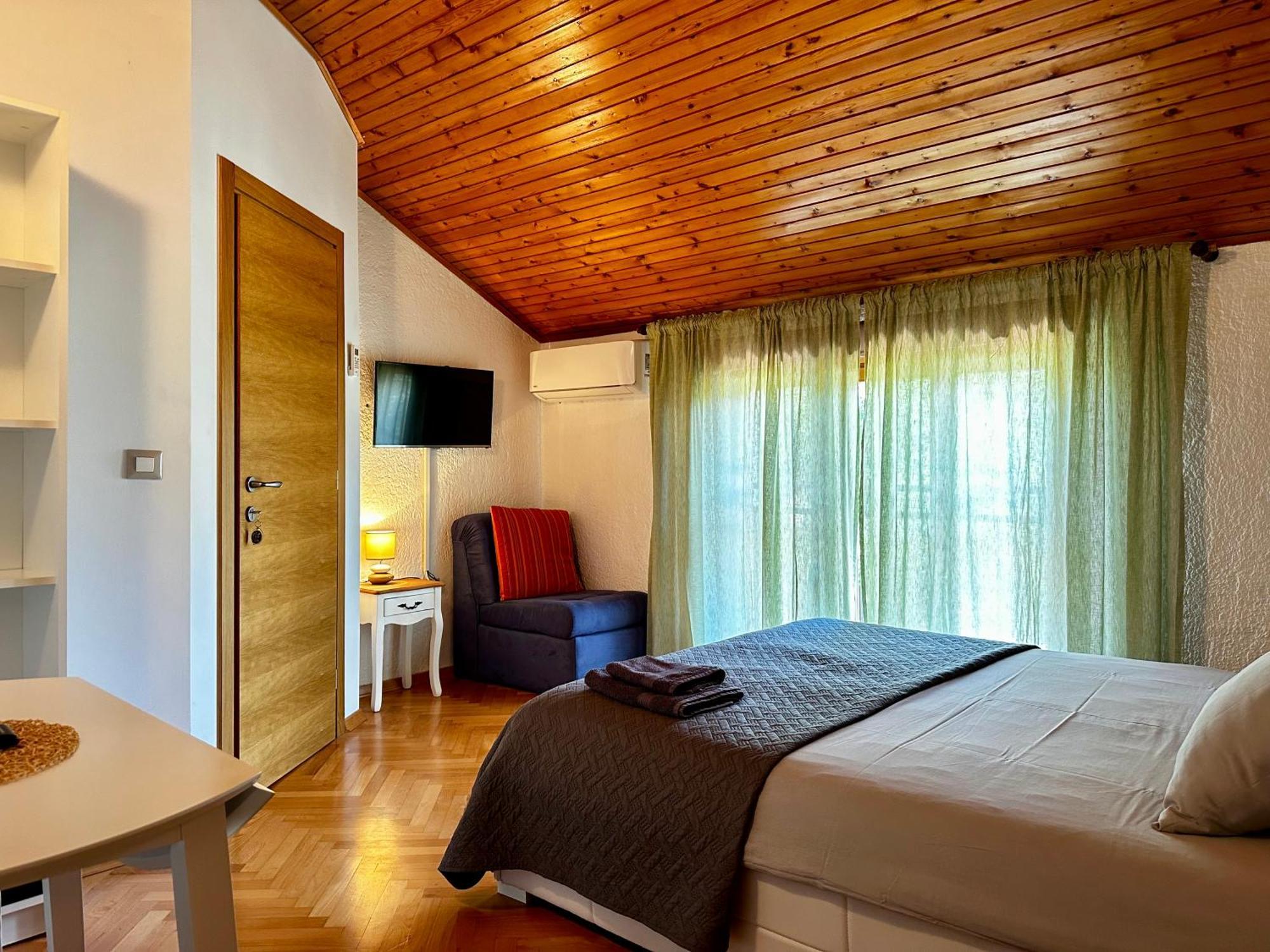 Casa Rustica Apartment Buici  ภายนอก รูปภาพ